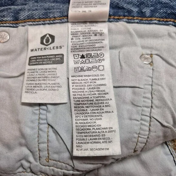 Levis Womens Jeans 501 Skinny High Rise Distressed Button Fly Size 31x28 NWT 36 - Picture 6 of 13